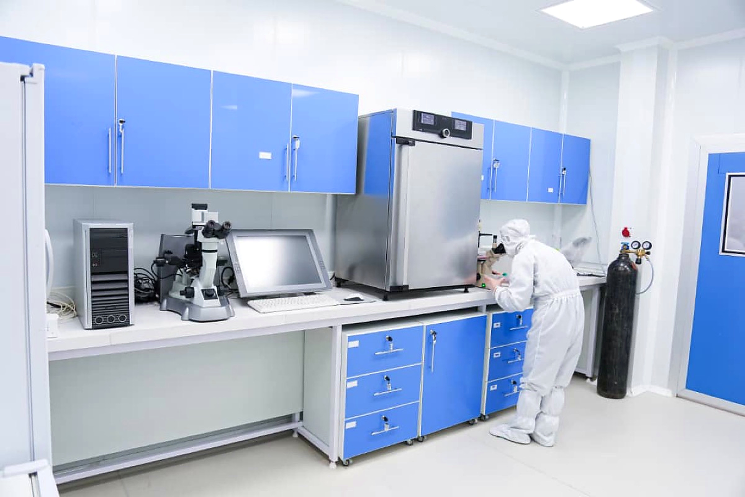 Inside the GainMed laboratory